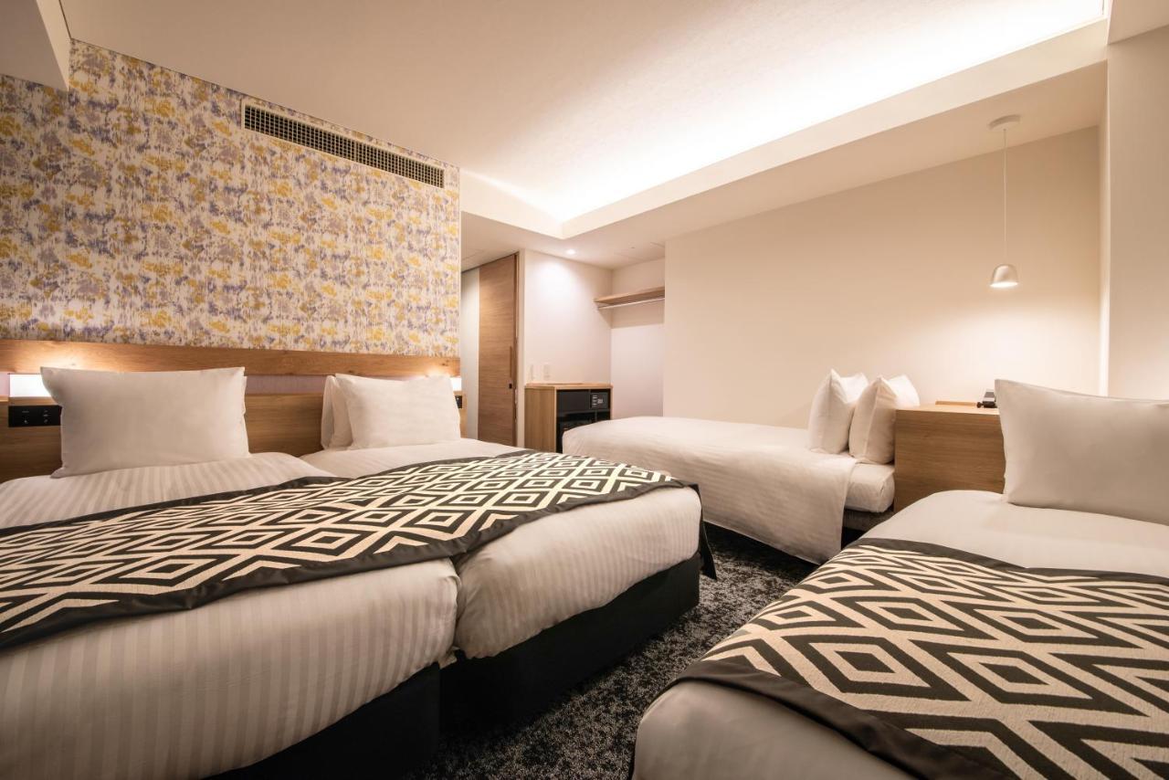 Vista Namba 3*